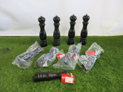 9 x Peugeot Pepper Mills to Include: 5 x New Small & 4 x Large Used.