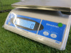 Brecknell 405 LCD Bench Scales, Capacity 6kg. Comes with Power Supply. - 2