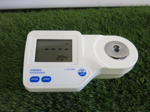 Hanna H196801 Refractometer For Refractive Index & Brix, S/N 07420054101
