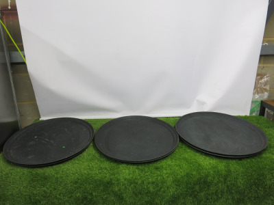 6 x Utopia Oval Non Slip Tray, Size 67cm. Comes with Folding Tray Stand.