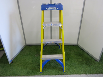 Werner 4 Tread Fiberglass Step Ladder. Capacity 150kg.