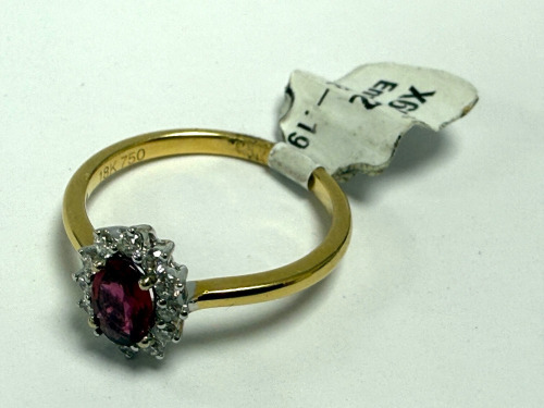 18ct Gold Ruby & Diamond Cluster Ring with White Gold Claws. Ring Size M.