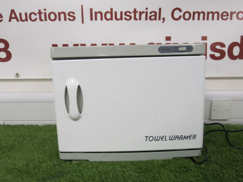 Table Top Single Door Towel Warmer, Model MJH23. Size H35 X W45 x D28cm.
