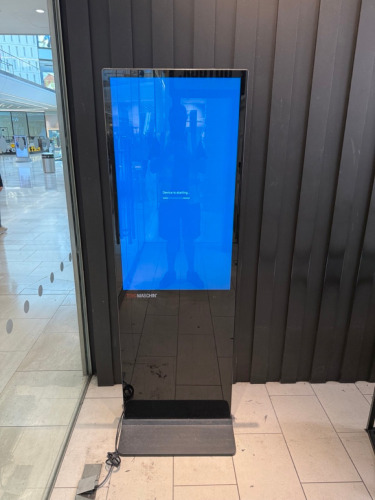 TEC MASCHIN Digital Display Totem 43" Standing Advertising Machine, Model YDH-H435L01, Android 9.0, Resolution 1080-1920, DO 01/2022. Size H180 x W59cm.