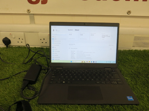 Dell 14 " Latitude 3420, Running Windows 11 Pro. Intel Core i5-1135G7 @ 2.40GHz, RAM 8.00GB, 256GB SSD.
