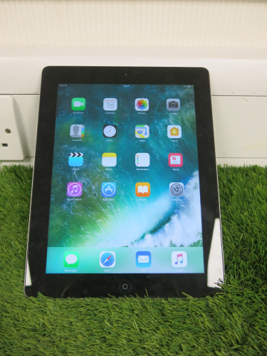 Apple iPad 4, 16GB, S/N DMQN62H3F182.