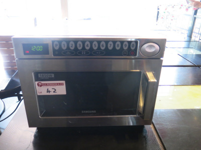 Samsung Heavy Duty 1850w Commercial Microwave, Model CM129, S/N A0WH7WAM300052Y, YOM 2019.