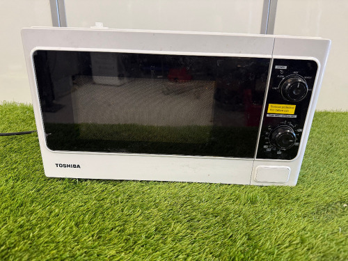 Toshiba 800w Microwave Oven, Model MM-MM209