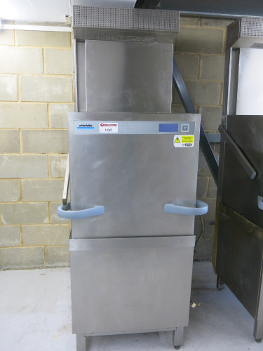 Winterhalter Run Through Dishwasher, Model PT-L, S/N 3042549, YOM 2016. Comes with 3 Trays.