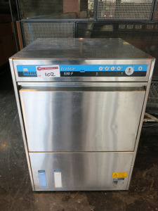 Meiko Undercounter Glass Washer, Model Eco Star 530F, S/N 10299135. Size H80 x W60 x D65. Comes with 2 Trays.