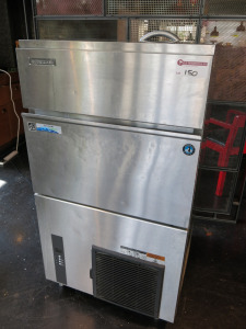 Hoshizaki Ice Maker, Model IM-130NE-HC, S/N H01308G, Size H127 x W70 x D50. Comes with iX Water Filter & Ice Shovel.