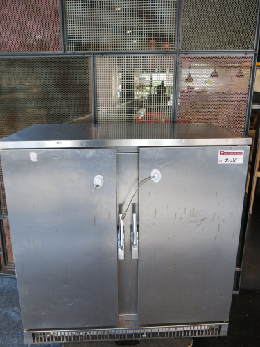 Weald 2 Door Refrigerated Back Bar Chiller, Model WM32H. Size H90 x W92 x D50cm.