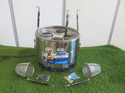 Stainless Steel Commercial Noodle Cooker, Size H35 x Dia40cm. Appears New/Unused. NOTE: dent at back.
