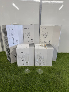 12 x Boxes of Assorted Nude Glasses to Include: 10 x Boxes of Champagne Flutes & 2 x Boxes of Wine Glasses, 6 x Pcs per Box.