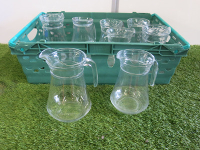 8 x Assorted Sized Glas Jugs.
