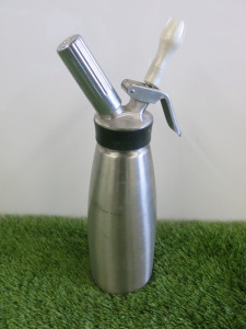 ISI Whipped Cream Dispenser & 2 x Butane Torches (Gas Not Included).