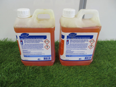 2 x Diversey 5XD Machine Concentrated Degreaser, 2lt Containers.