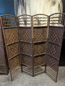 5 x 4 Section Brown Rattan Room Dividers.