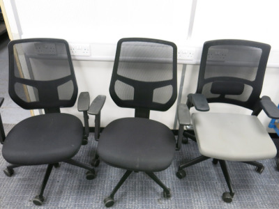 3 x Office Swivel Chairs to Incude: 2 x Black & 1 x Grey.
