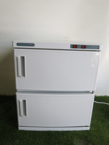 Table Top 2 Door UV Towel Warmer, S/N 21120318. Size H55 x W45 x D34cm.