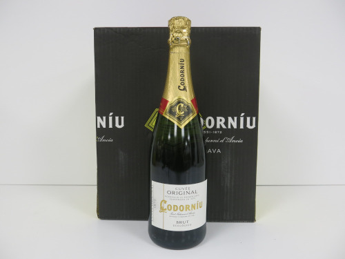 1 x Crate of 6 Bottles Codorniu Brut Ecologico, 75 cl.