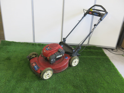 Toro 675 Series GTS 55CM Reycler Petrol Lawn Mower. NOTE: requires service, unable to start.
