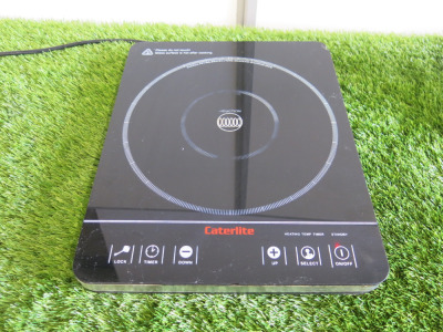 Caterlite 2000W Induction Cooker, Model CM352. NOTE: chip to edge.
