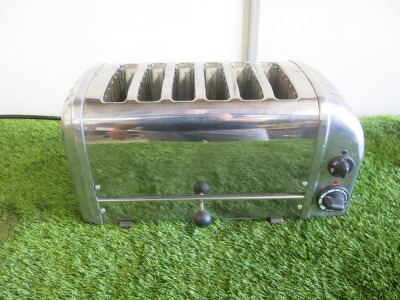 Dualit 6 Slice Toaster, Model D6BMHA.