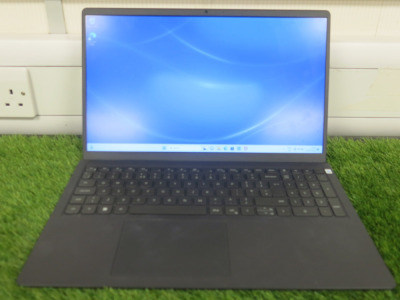 Dell 15.5" Laptop, Model Vostro 3520, Running Windows 11 Pro, Intel i3-1215V, 256SSD Hard drive, 8GIG Memory, with Power Supply