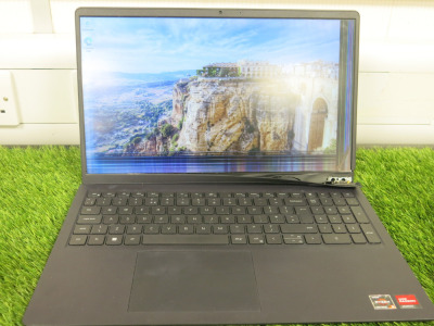 Dell 15.5" Laptop, Model Vostro 3525, Running Windows 11 Pro, CPU RYZENS 5500V, 256GB SSD Hard drive, 8GIG Memory, NO Power Supply, NOTE : Laptop for Spares or Repair.