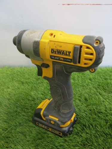 DeWalt DCF815 Impact Driver with 10.8V XR Li-ION Battery.