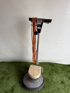 FM440 Super Floor Scrubber.