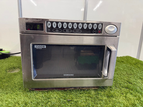 Samsung 1500w Commercial Microwave, Model CM1529-1, S/N WAM400009N, DOM 04/2019.