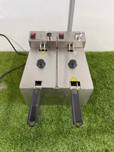 Buffalo Twin Tank Twin Basket Electric Countertop Deep Fat Fryer, Model CU615.