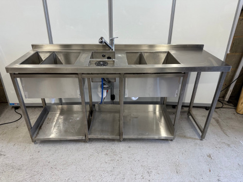 Stainless Steel Triple Bowl Sink with Iberia Mixer Tap with Pull Out Spray Hose, Pitcher Rinse & 3 x Stainless Steel Insert Trays. Size H85 x W184 x D55cm.