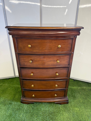 Large Dark Stained Wood 5 Drawer Chest of Drawers with Gold Knobs. Size H134, W90cm & D50cm.