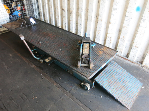 Grazia Manual Motorcycle Lift Table, Model DMT4/R, S/N 21185 with Clamp.