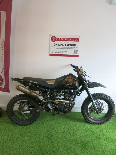 Lexmoto 125cc 4 Stroke Off Road Motorbike with Key.