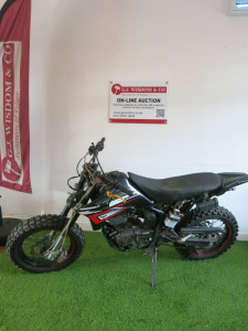 Lexmoto 125cc 4 Stroke Off Road Motorbike with Key.