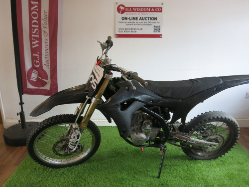 10 Ten 250cc 4 Stroke Dirt Bike, Model RX250 with Key.