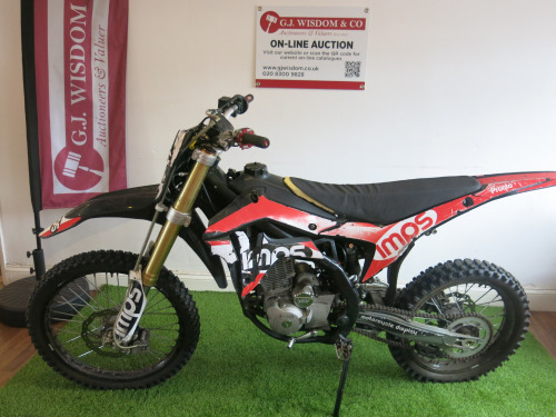 10 Ten 250cc 4 Stroke Dirt Bike, Model RX250 with Key.