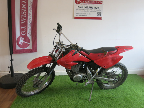 Honda CRF100F 4 Stroke Dirt Bike with Key. Year 2008.