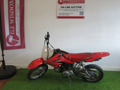 Honda CRF70F 4 Stroke Dirt Bike with Key. Year 2010.