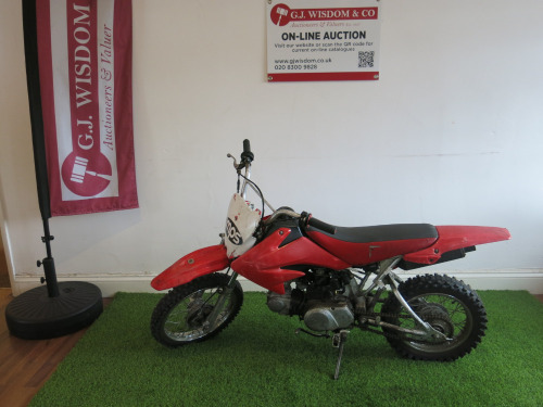 Honda CRF70F 4 Stroke Dirt Bike with Key. Year 2008.