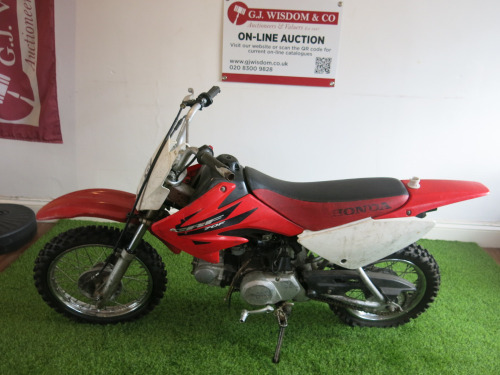 Honda CRF70F 4 Stroke Dirt Bike with Key. Year 2006.