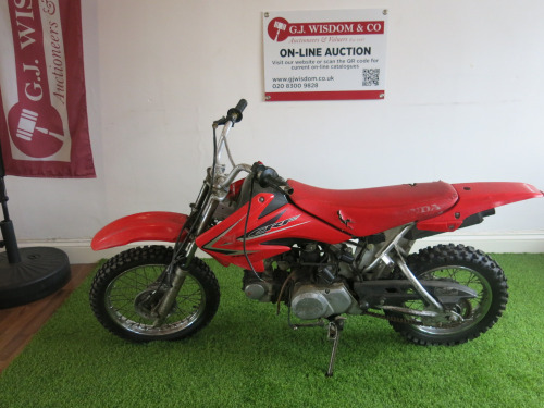 Honda CRF70F 4 Stroke Dirt Bike with Key. Year 2008.