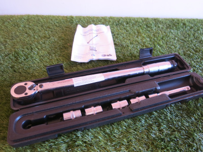Monzana Deuba MZD500 Torque Wrench in Carry Case.