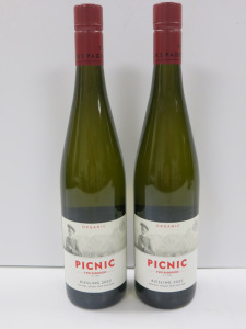 2 x Bottles of Two Paddocks Picnic Riesling White Wine, 2022, 750ml.