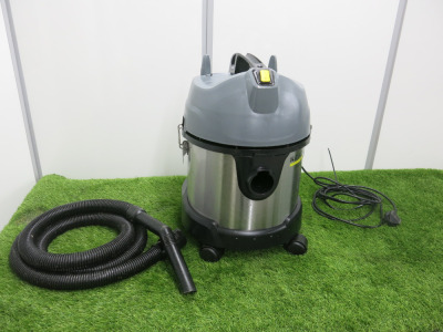 Karcher Wet & Dry Vacuum Cleaner, Model NT 20/1 Me Classic, S/N 024068, YOM 2024. Comes with Hose.