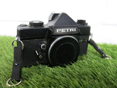 Petri MF-1 Vintage Camera (Condition Unknown).
